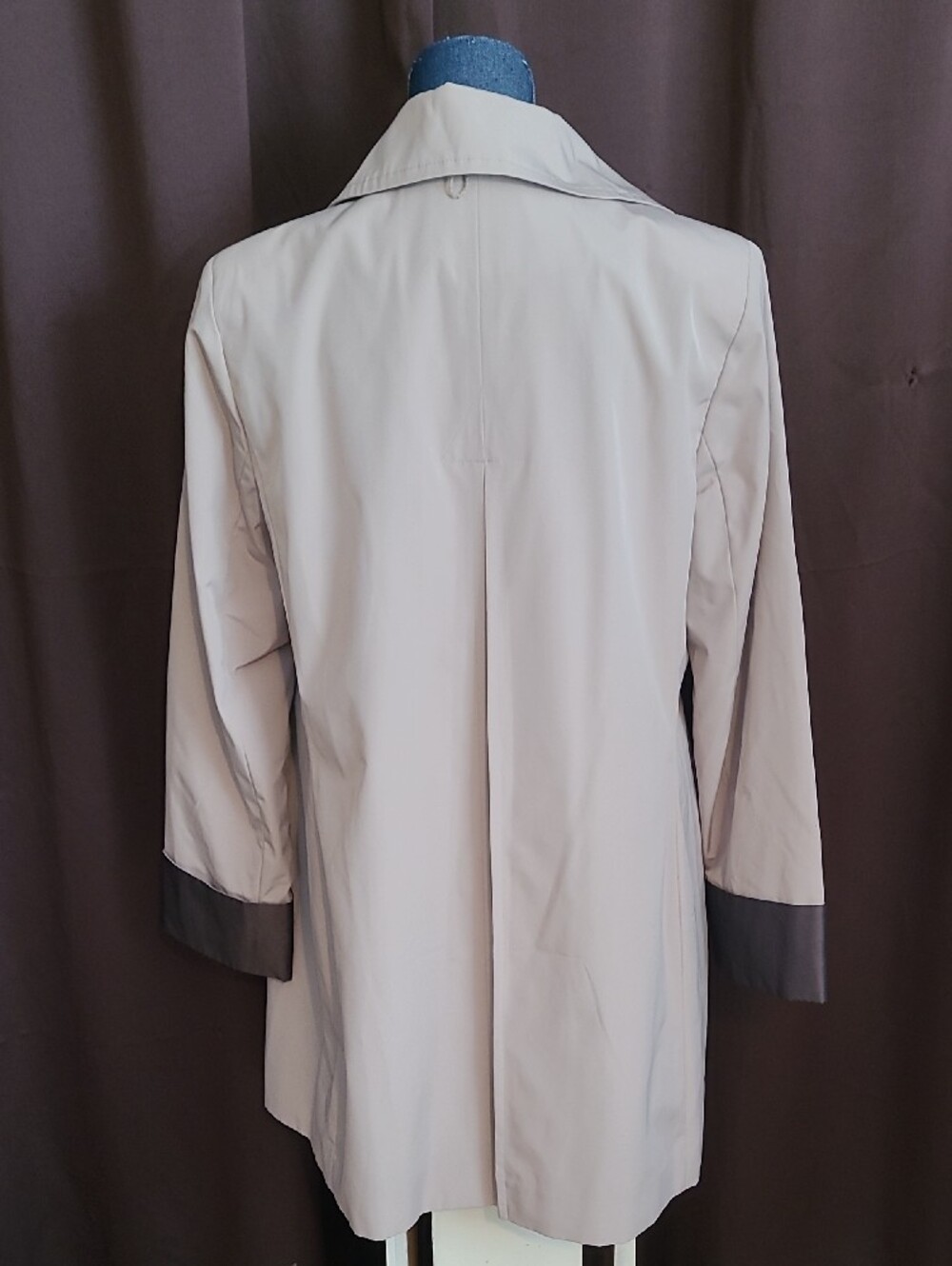 London Fog Beige Trench Coat with Contrast Cuffs - Picture 5 of 9